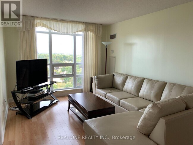 238 Bonis Ave in Toronto, ON - Building Photo - Building Photo