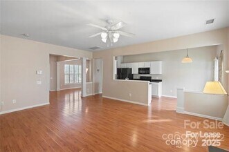 8212 Gossomer Bay Dr in Charlotte, NC - Building Photo - Building Photo