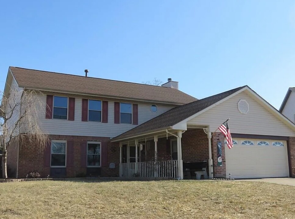 8686 Chauncy Pl in Huber Heights, OH - Foto de edificio