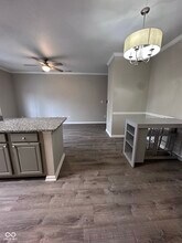 12938 University Crescent in Carmel, IN - Building Photo - Building Photo