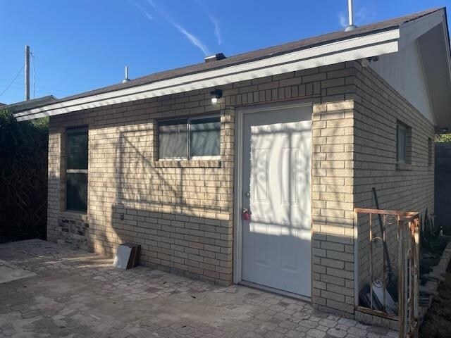 1704 Garfield St-Unit -REAR in Laredo, TX - Building Photo