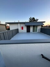 1339 Rose St, Unit D in Berkeley, CA - Foto de edificio - Building Photo