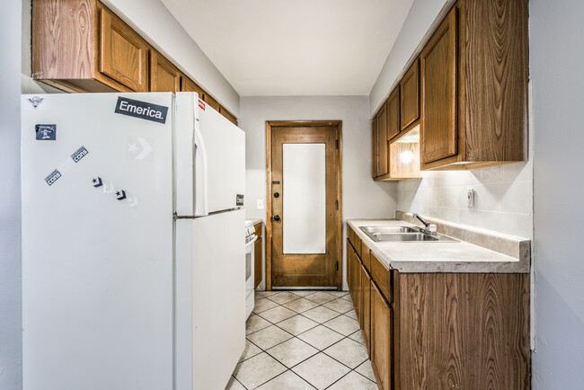 4341 Morgan Ford Rd, Unit LL in St. Louis, MO - Building Photo - Building Photo