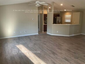 7699 Mclues Ave, Unit 1-208 in North Port, FL - Foto de edificio - Building Photo