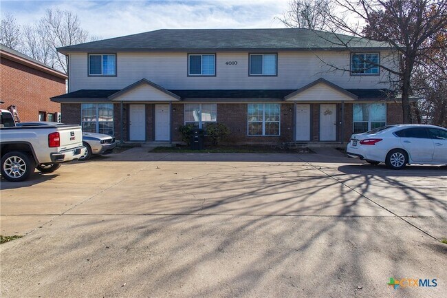 property at 4010 Pilgram Dr