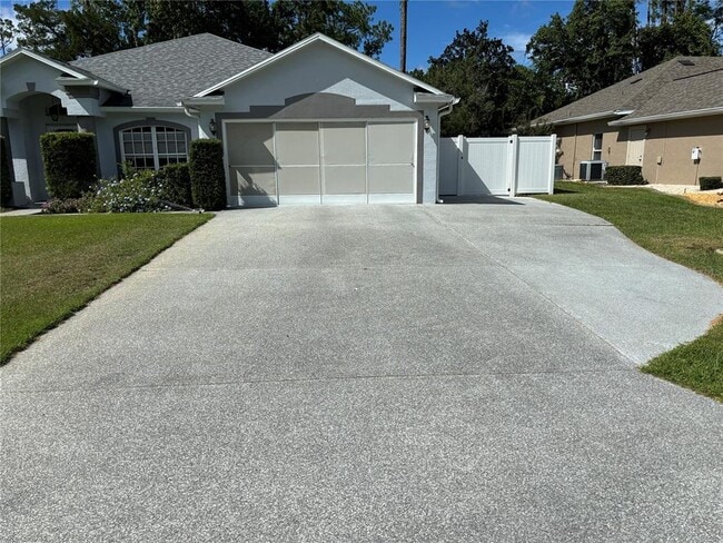 191 Eric Dr in Palm Coast, FL - Building Photo - Building Photo
