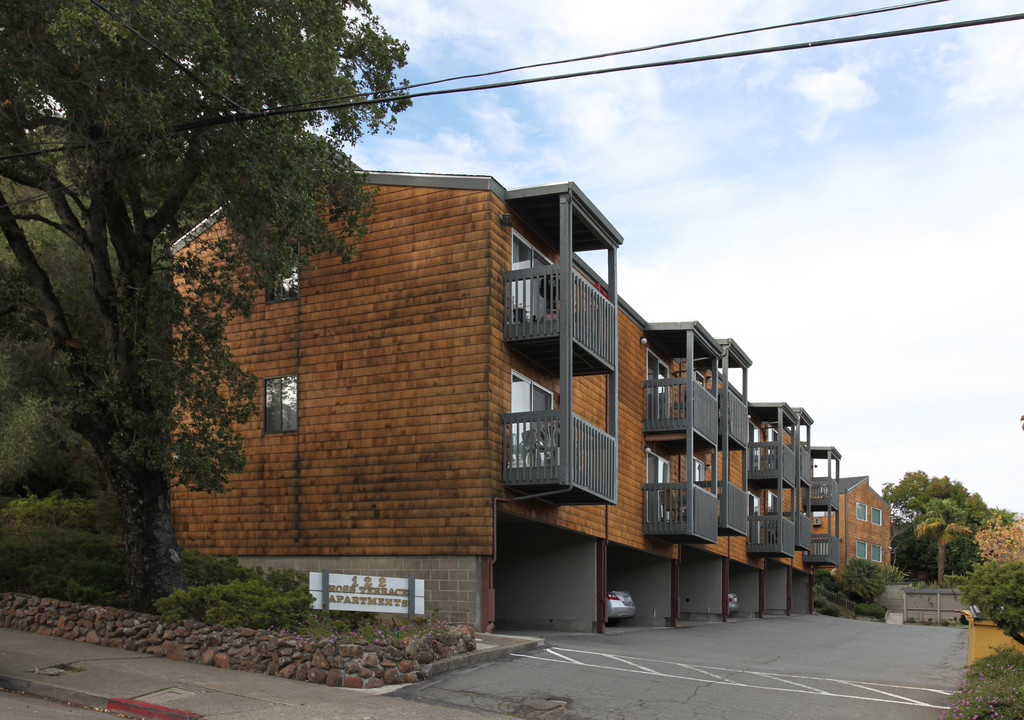 Ross Terrace in San Rafael, CA - Building Photo