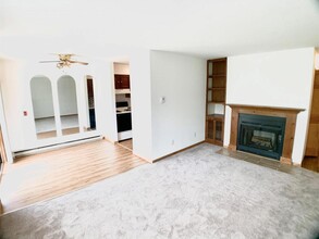 6750 Park Ridge Dr-Unit -A in Madison, WI - Building Photo - Building Photo