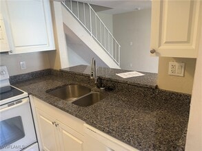 3265 Prince Edward Island Cir in Ft. Myers, FL - Building Photo - Building Photo