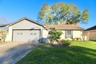 16731 Rippling Mill Dr in Sugar Land, TX - Building Photo