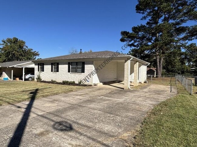 1116 Southeastern Ave in Jacksonville, AR - Building Photo - Building Photo