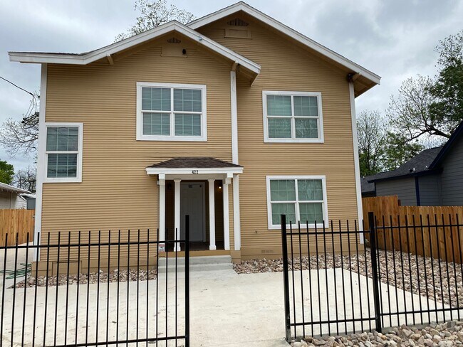 422 Gulf, Unit 101