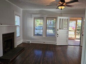 920 N Church St in Salisbury, NC - Foto de edificio - Building Photo