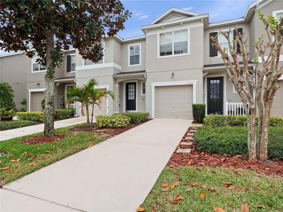 1917 Compass Flower Way in Ocoee, FL - Building Photo
