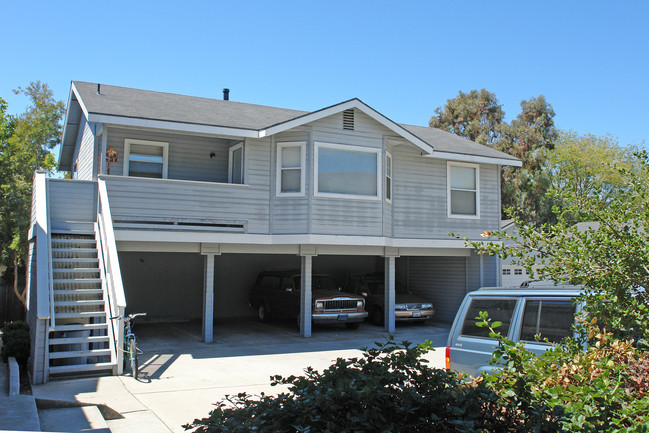 472 South St in San Luis Obispo, CA - Building Photo - Building Photo