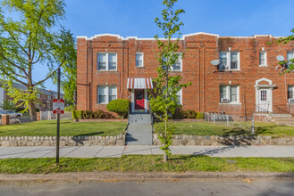 1500 Oates St NE in Washington, DC - Building Photo - Primary Photo