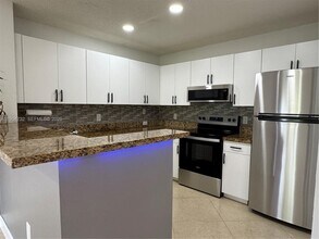 2133 Renaissance Blvd, Unit 307 in Miramar, FL - Building Photo - Building Photo