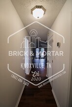 4003 Valley View Dr NE in Knoxville, TN - Building Photo - Building Photo