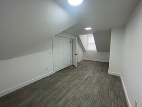 148 Chilton St, Unit 3 in Elizabeth, NJ - Foto de edificio - Building Photo