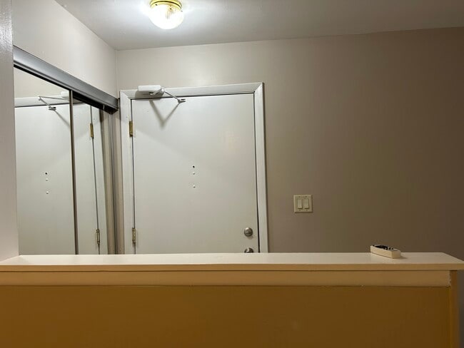1075 Valley Ln, Unit Unit 309 in Hoffman Estates, IL - Building Photo - Building Photo