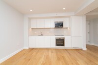 22 Fleet St, Unit 8 in Boston, MA - Building Photo - Building Photo