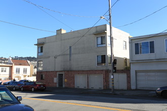 2101-2103 Lawton St in San Francisco, CA - Building Photo - Building Photo