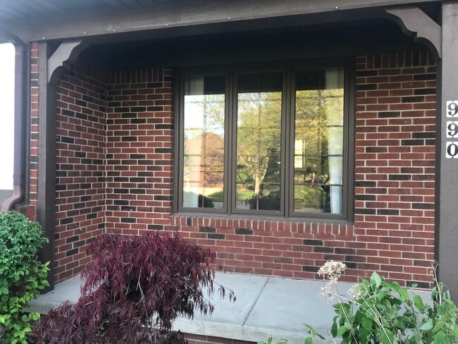 990 Pelee Dr in Akron, OH - Building Photo - Building Photo
