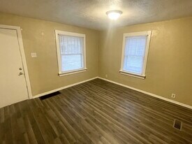 2232 Arrow Ave in Anderson, IN - Building Photo