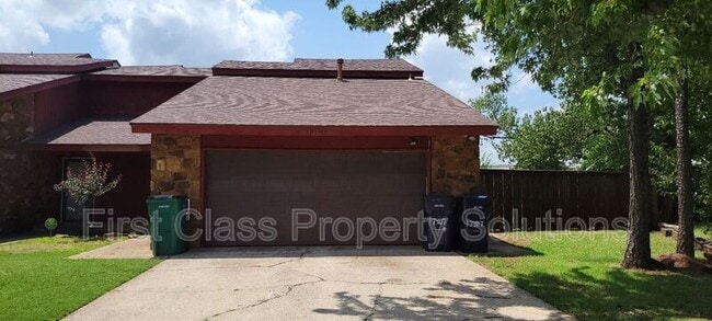 property at 7407 Kings Manor Ct