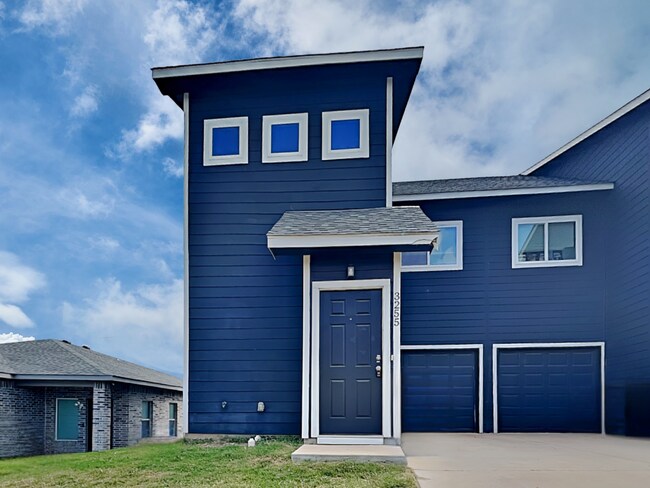 3255 Karen St in Fort Worth, TX - Building Photo - Building Photo