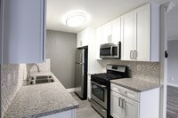 Building Photo - Cedar Glen Apartments in Los Angeles, California