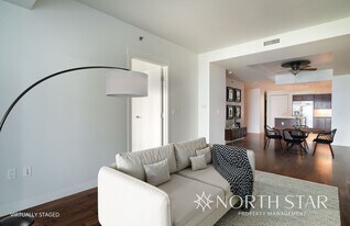 1260 NW Naito Pky in Portland, OR - Building Photo