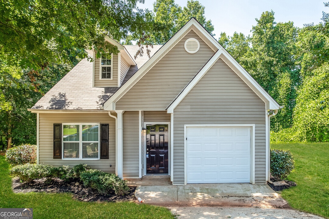 4243 Chestnut Lake Ave in Stonecrest, GA - Building Photo