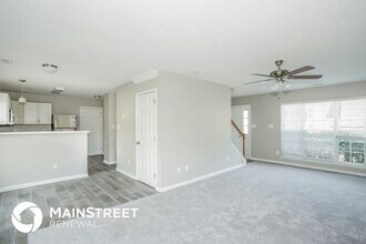 135 Bellelaine Dr in Mooresville, NC - Foto de edificio - Building Photo