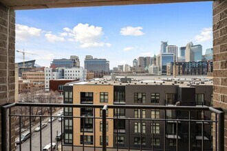 401 S 1st St in Minneapolis, MN - Building Photo - Building Photo