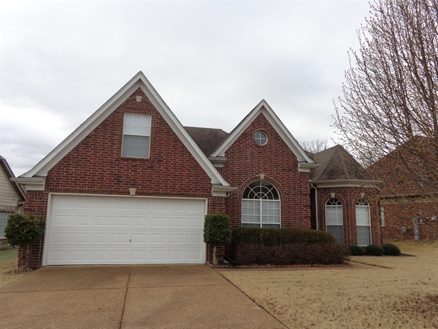 property at 7859 Parkmont Dr