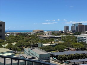 710 Lunalilo St in Honolulu, HI - Building Photo - Building Photo