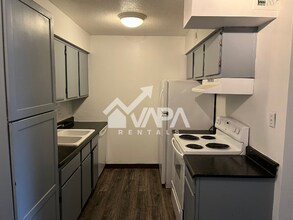 6311 N Barcelona Ct in Tucson, AZ - Foto de edificio - Building Photo