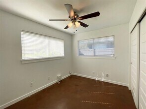 1806 Blue Crest Dr in Austin, TX - Building Photo - Building Photo