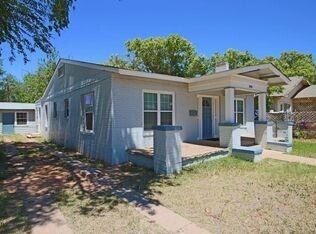 1910 16th St in Lubbock, TX - Building Photo