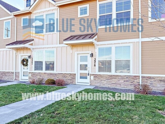 property at 5978 S Jessenia Ln