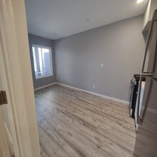 24219 Braddock Ave, Unit 1 in Bellerose, NY - Building Photo - Building Photo