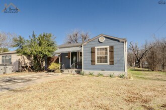 3121 Sherwood Ln in Wichita Falls, TX - Building Photo - Building Photo