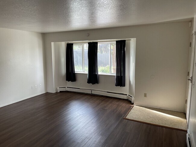 330 N Bliss St in Anchorage, AK - Building Photo - Building Photo