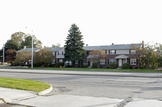 Brownstones Of Royal Oak Condominium