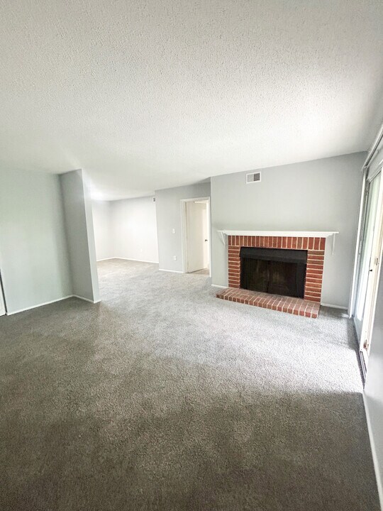 601 Riverhill Cir in Columbia, SC - Building Photo