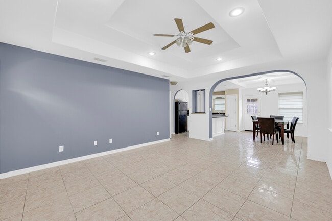 1803 W Bronze St, Unit 2