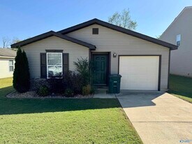 226 Valleyside Dr NE in Huntsville, AL - Building Photo