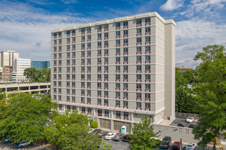 Calvin Court Apartments in Atlanta, GA - Building Photo - Primary Photo