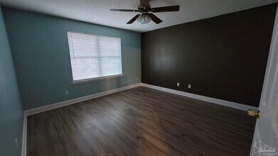 2080 Winners Cir in Gonzalez, FL - Building Photo - Building Photo